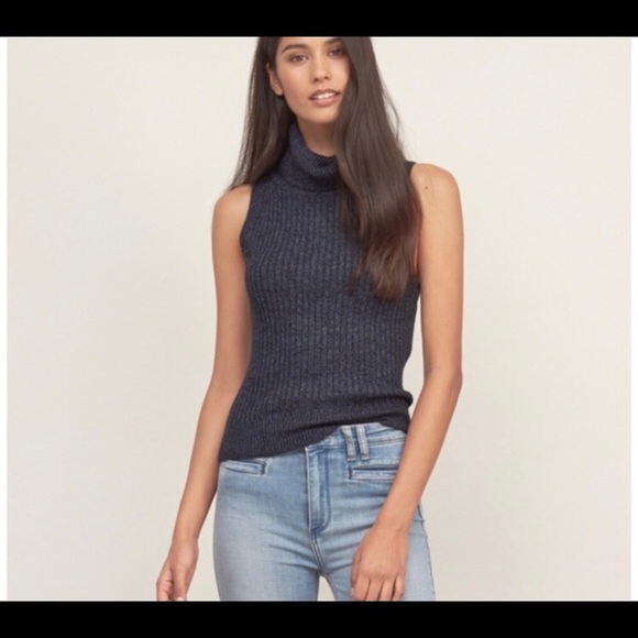 Abercrombie & Fitch Sweaters - Abercrombie Sleeveless turtleneck knit sweater